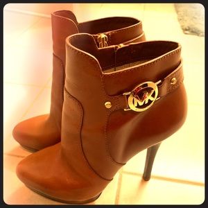 Michael Kors Brown Leather Bootie size 8